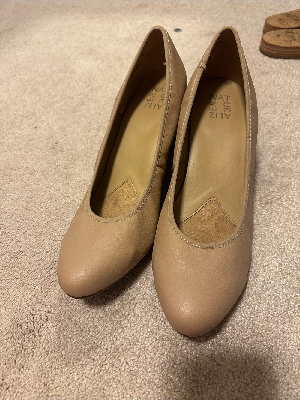 Naturalizer Beige Rounded-Toe Leather Flats